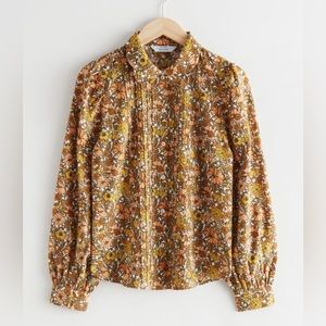 SOLD 🔴 & Other Stories Floral Blouse✨